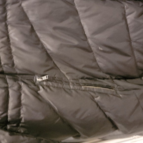 Talbots downed puffer coat. Black, faux fur lining removable.XL - Picture 4 of 8